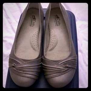 Cliffs by White Mountain Flats